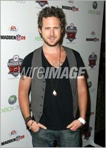 Sortie A.J. Buckley